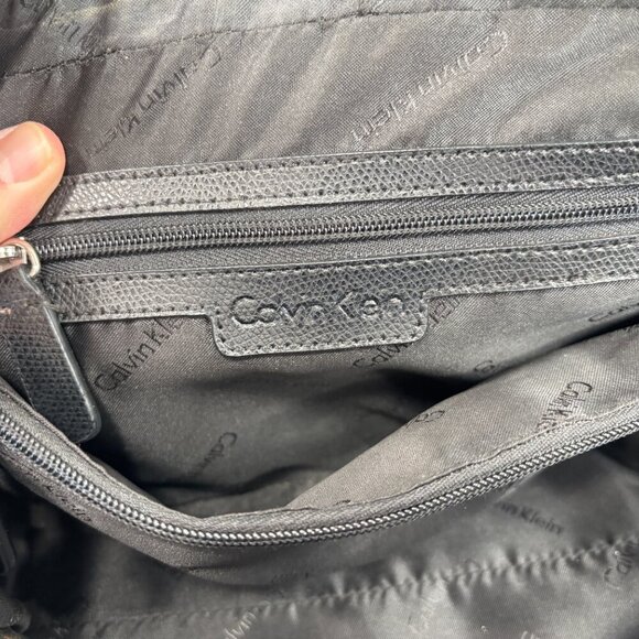 CALVIN KLEIN Boxy Small Satchel - Picture 8 of 11